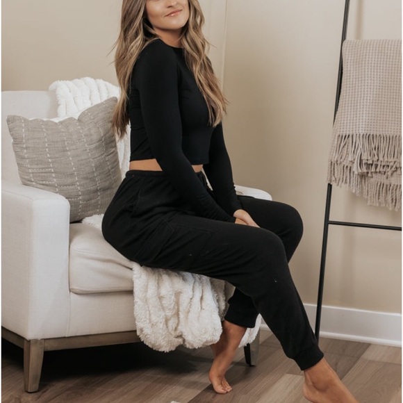 Loungewear Black brushed cargo jogger~ - Picture 1 of 6